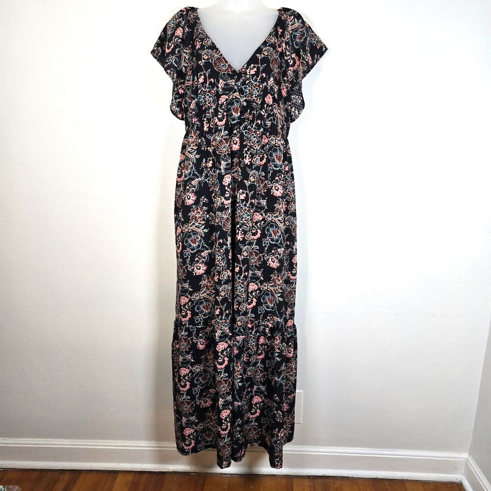 Universal Thread Maxi Dress Women's M Black Floral Smocked Cottagecore Boho Chic